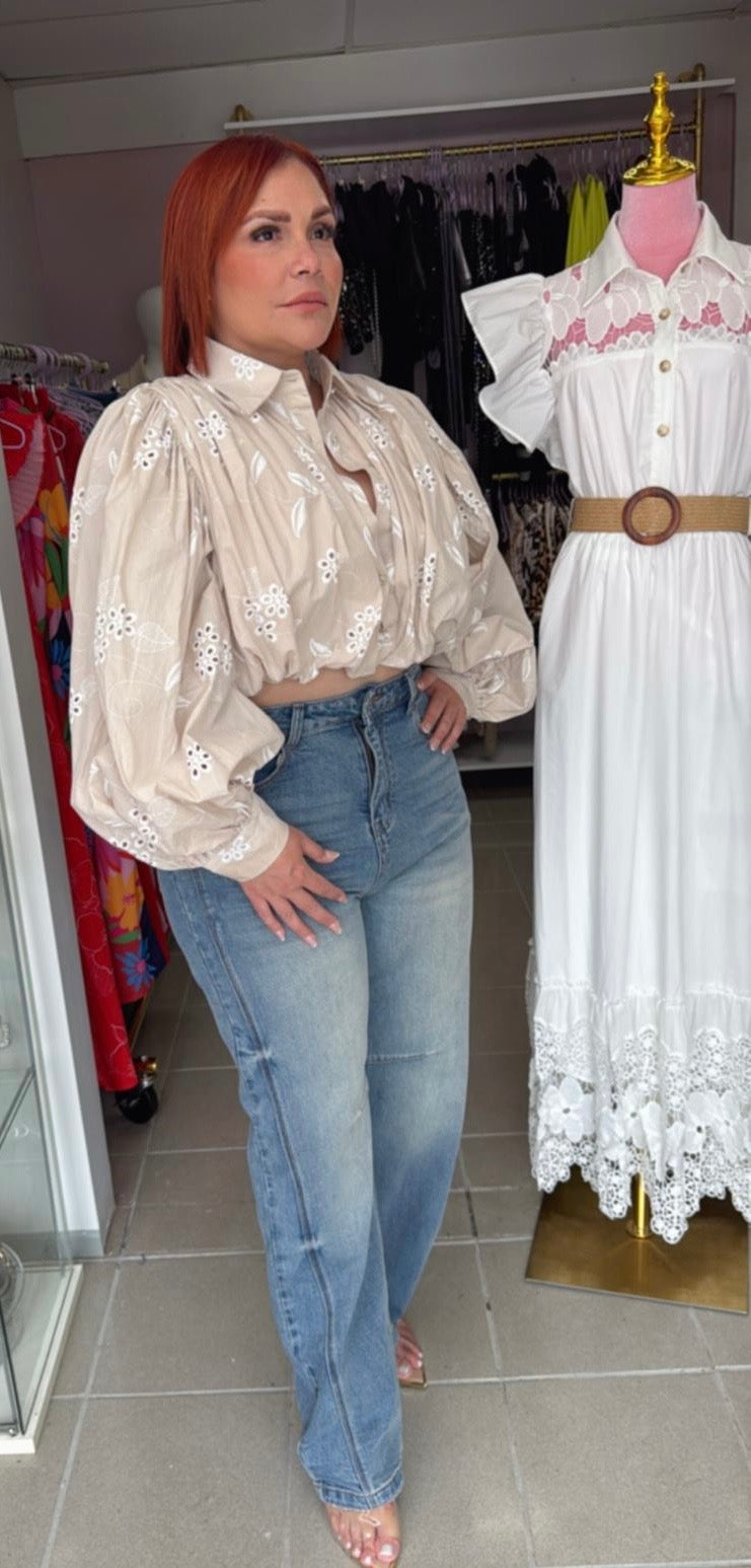 EYELET CROP TOP