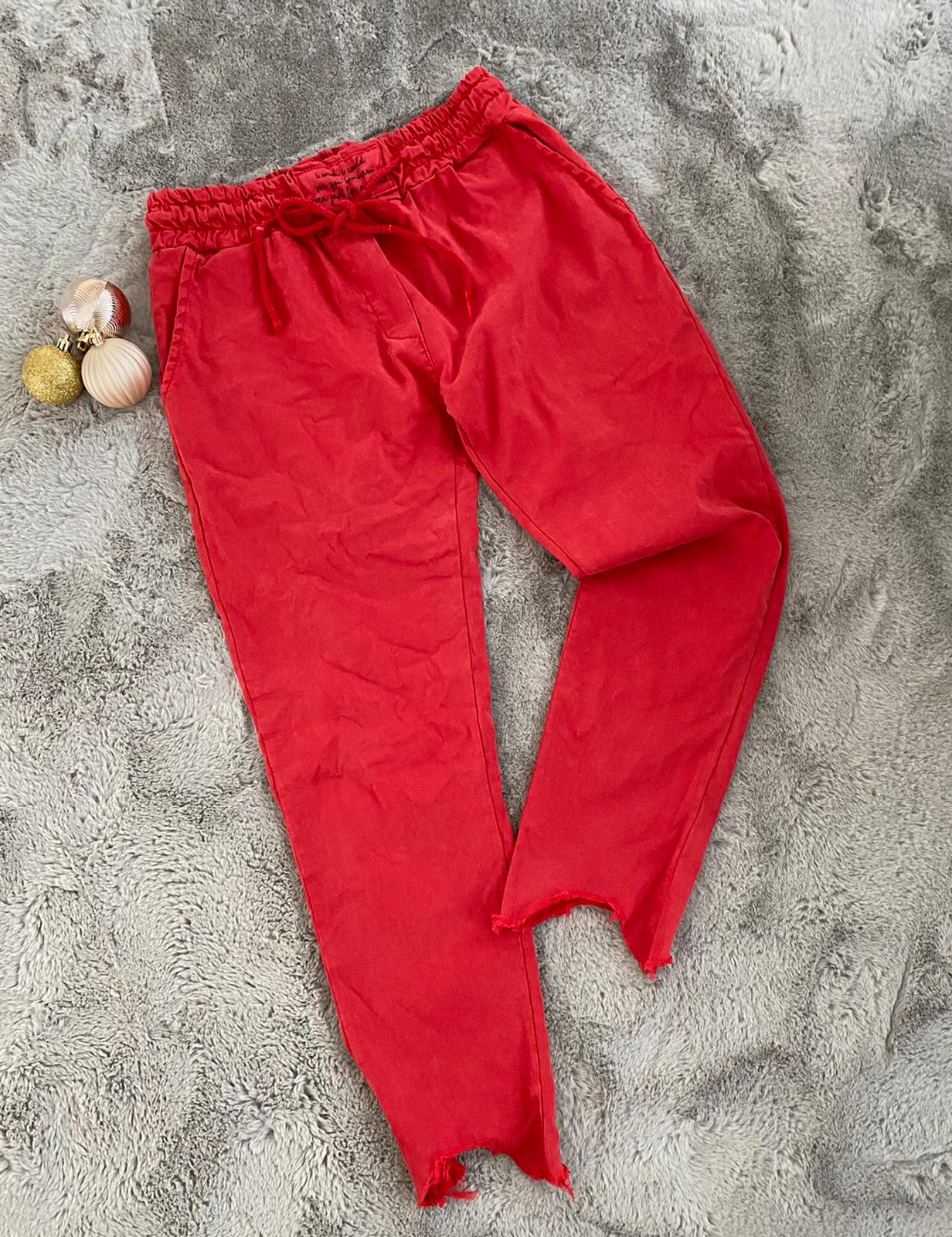 SIMPLE RED JOGGER