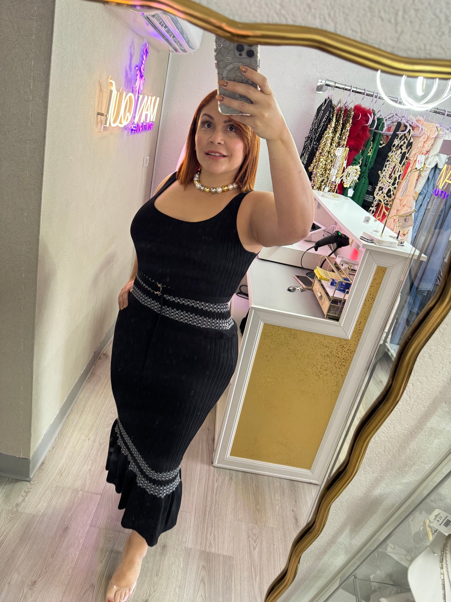 SOFIA’S BLACK DRESS