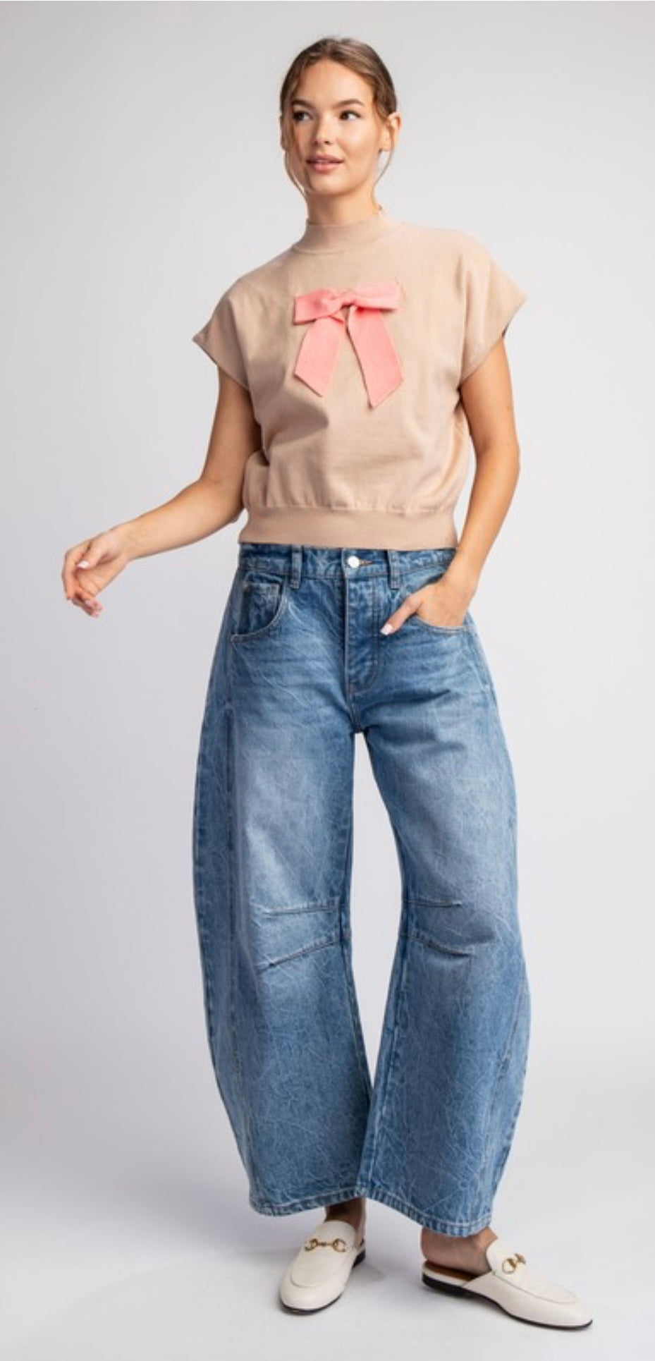 BOW CHIC SWEATER