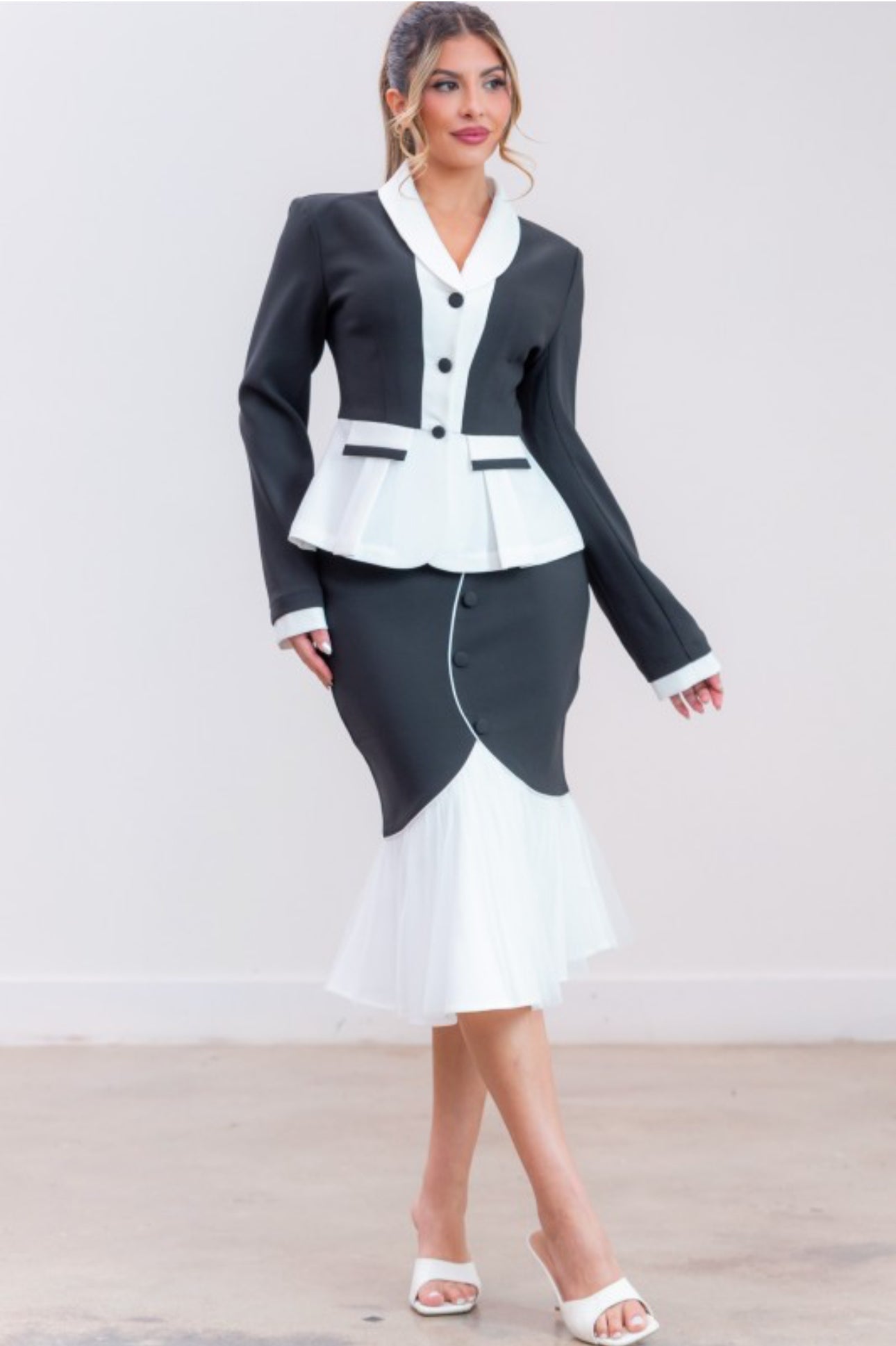 Contrast Blazer and Skirt Set