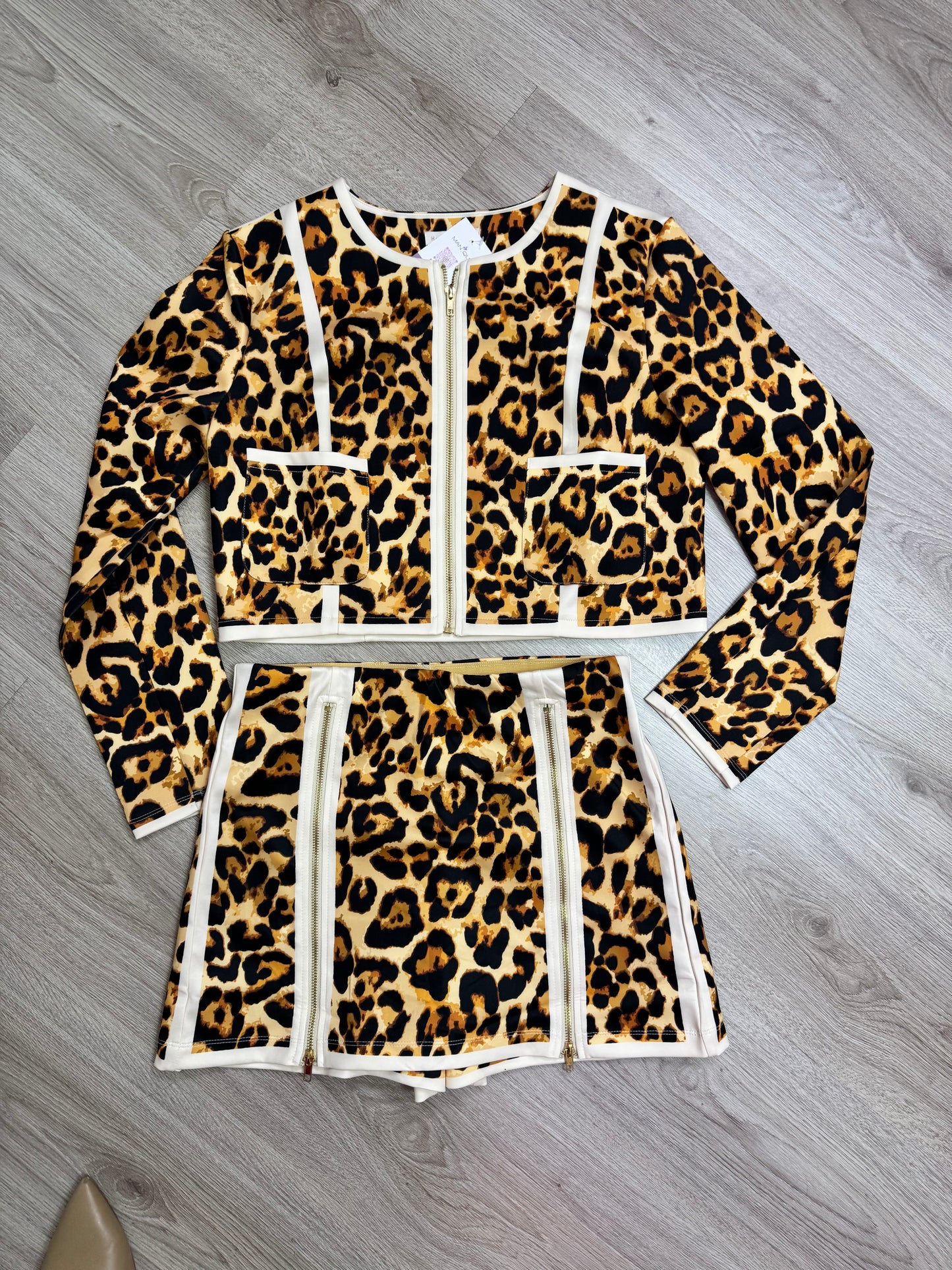 LEOPARD SKORT